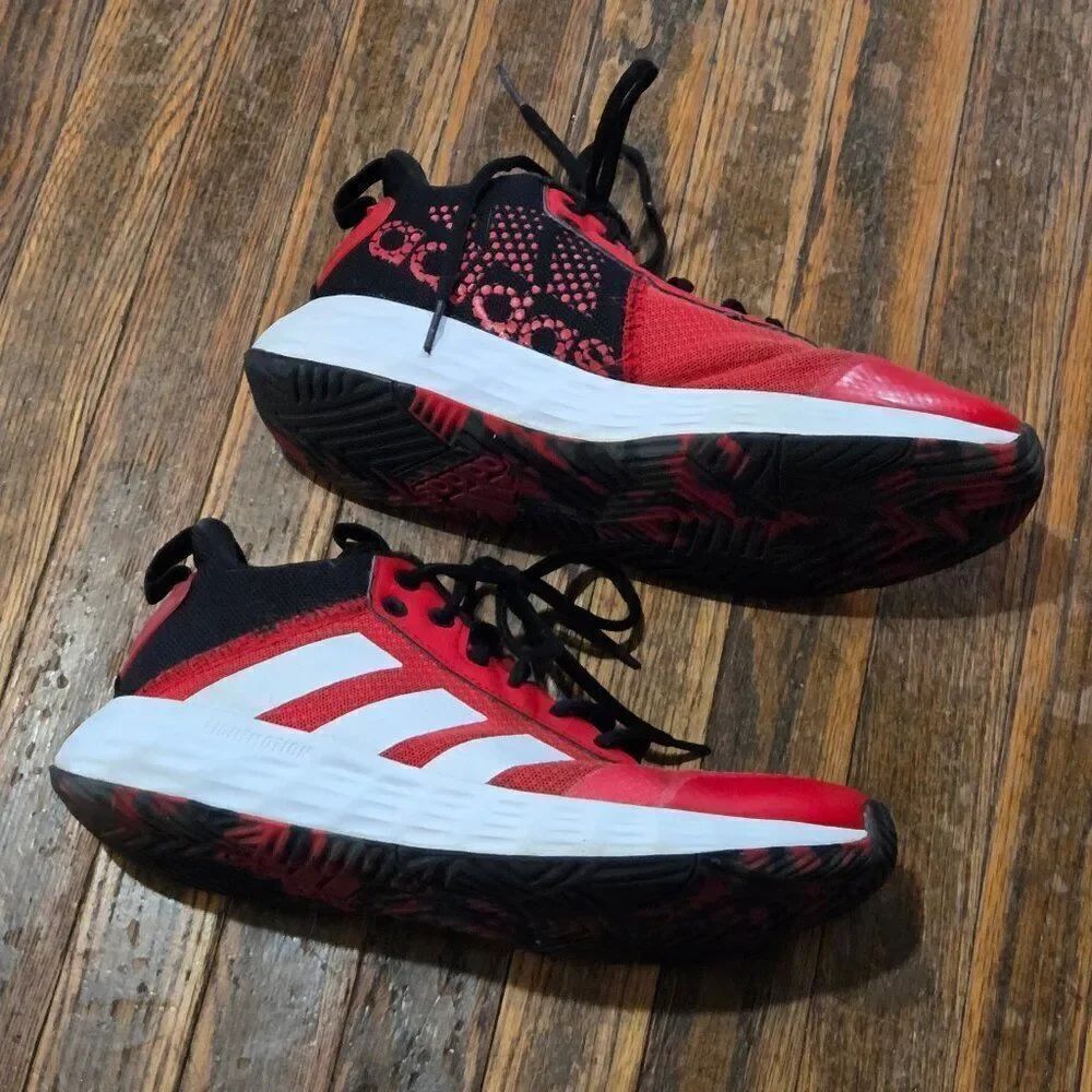 Men's ADIDAS Own The Game Athletic Sneakers Shoes Size 7